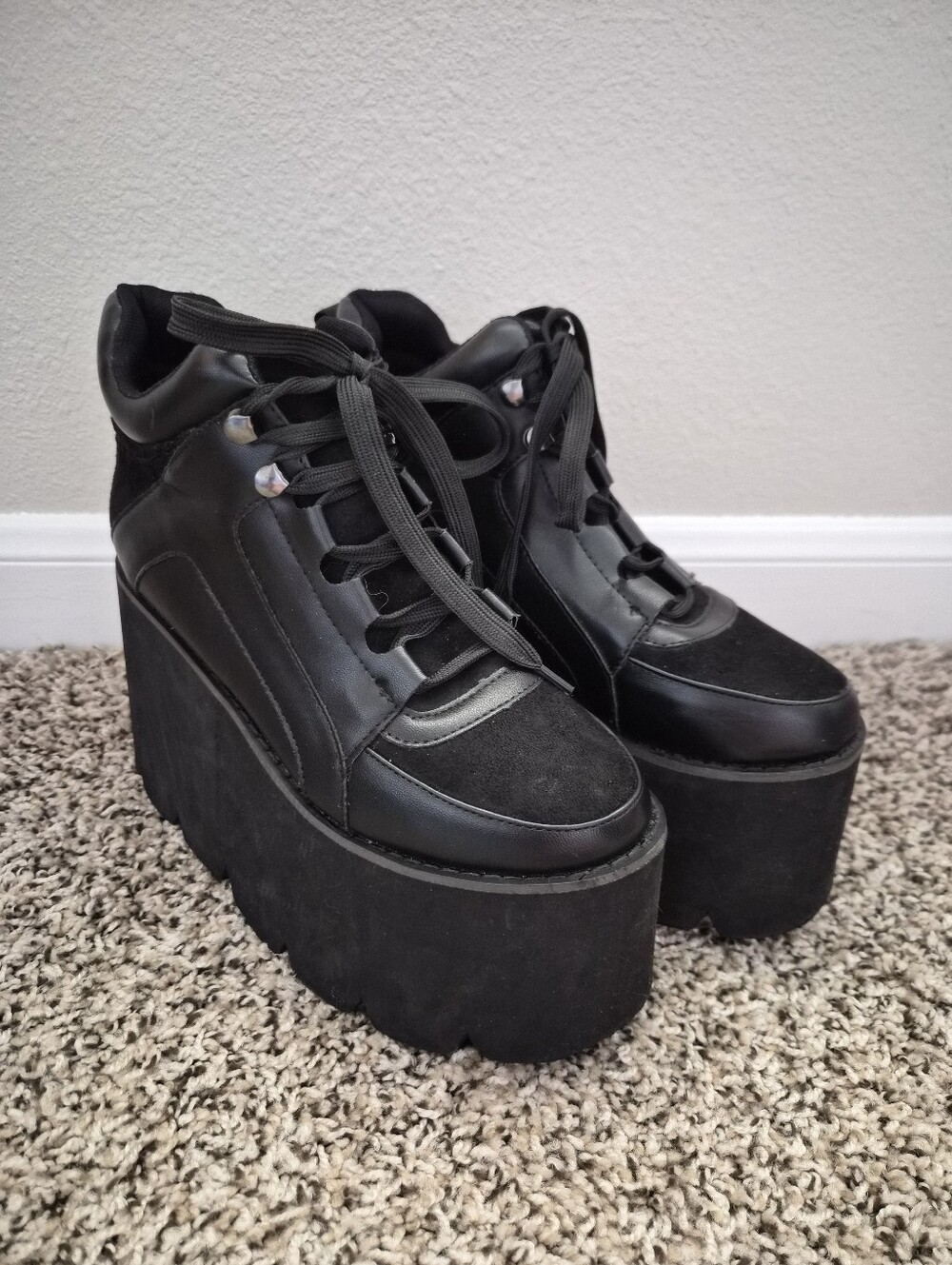 Women's Goth Alternative Black Lace Up Platform Sneakers Size 6